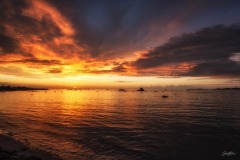 Le couché entre mer et nuages Le couché entre mer et nuages